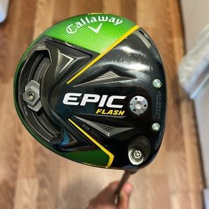 Callaway Epic Flash Driver with Kuro Kage 50g X stiff shaft